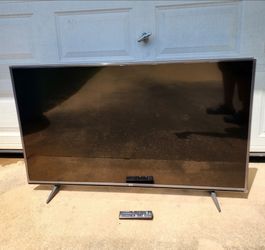 LG 55UF6450 LED SmartTV with 4k Resolution. Bottom Mounts Included