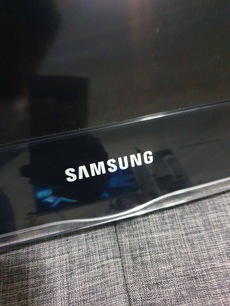 Samsung 32 inches