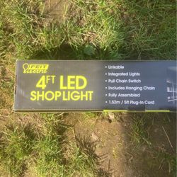 4ft Shop Light
