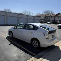 Toyota Prius White 2010  264000ml
