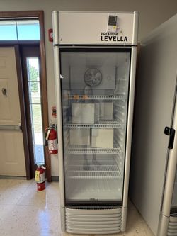 Premium Levella Commercial Refrigerator 15.5 cu ft