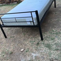 TWIN BED 