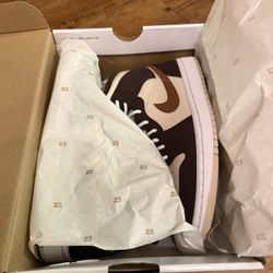 New Air Jordan 1 Mid SE 7.5 Brown Basalt/Pecan-Oatmeal Fleece Nike