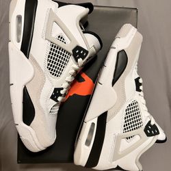 Air Jordan 4 Military Black Brand New