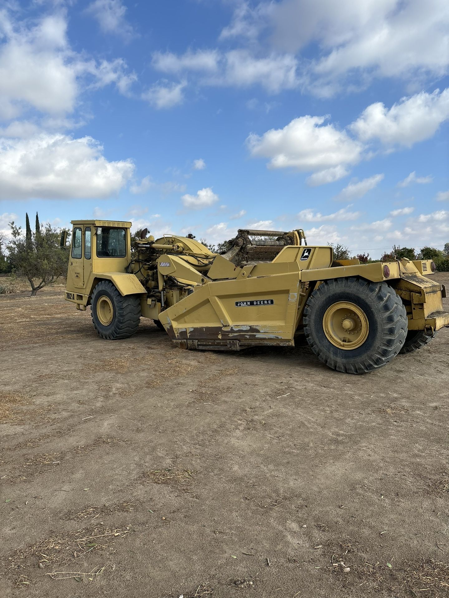 John Deere 762A SCRAPER 