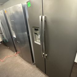 GE Refrigerator 