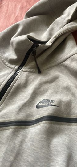 Grey nike tech
