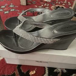 New Wedge Sandals Silver With Rhinestone Size 11 