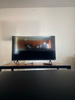 Vizio Flat Screen TV with Remote