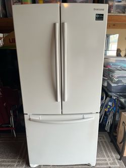 Refrigerator- Samsung