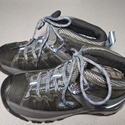 Keen Hiking Women's Boots Size 8