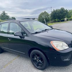 2009 KIA Rondo