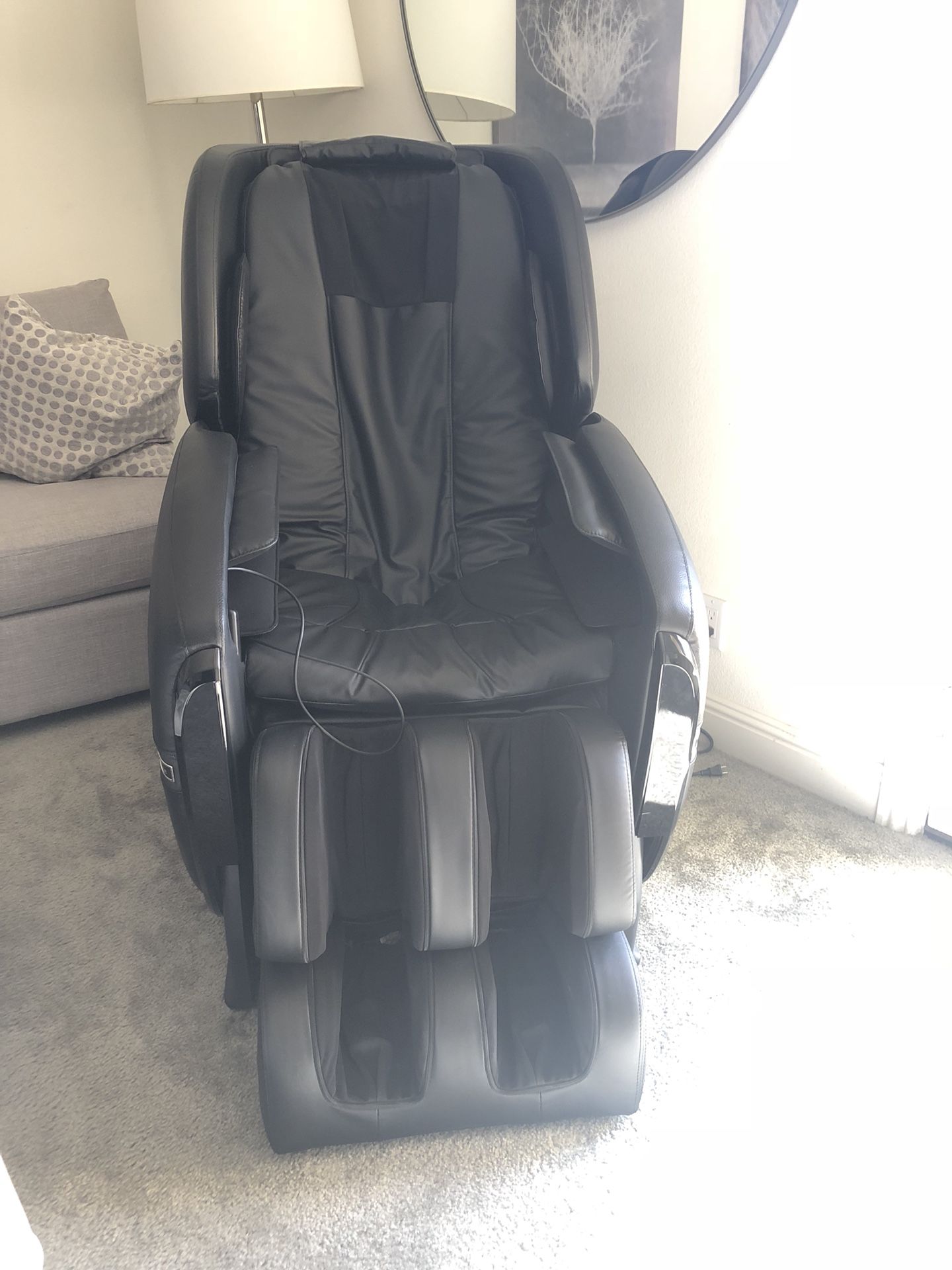 Brookstone Renew 3D Massage Chair! for Sale in Lake Forest, CA OfferUp