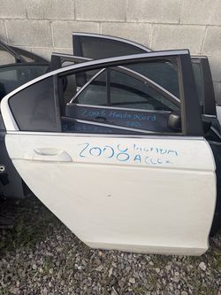 2008 Honda accord back passenger door