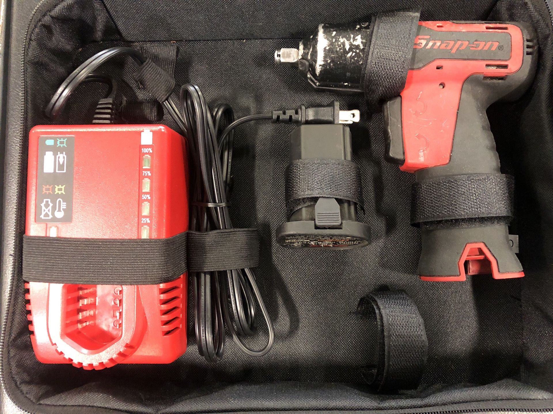 Snapon electric impact gun CT661 & 1 battery & 1 charger