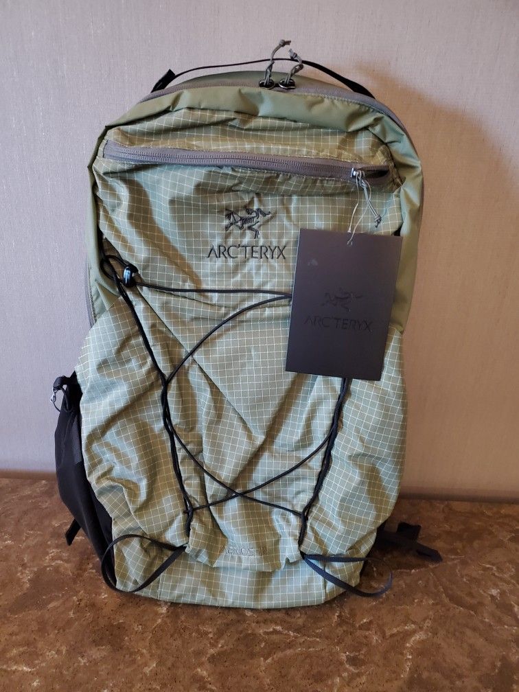 NEW ARCTERYX AERIOS 18 BACKPACK 