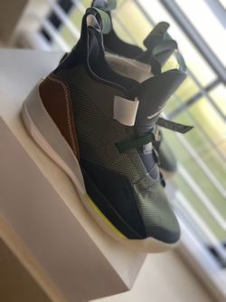 Travis Scott 33s