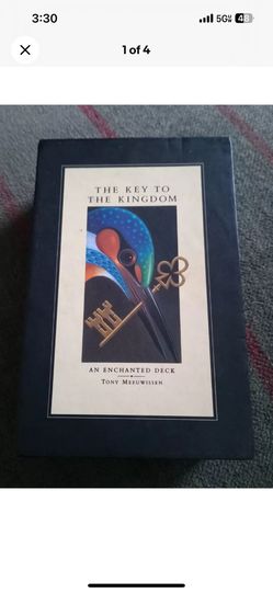 The Key to the Kingdom An Enchanted Deck by Tony Meeuwissen Book & Deck of Cards