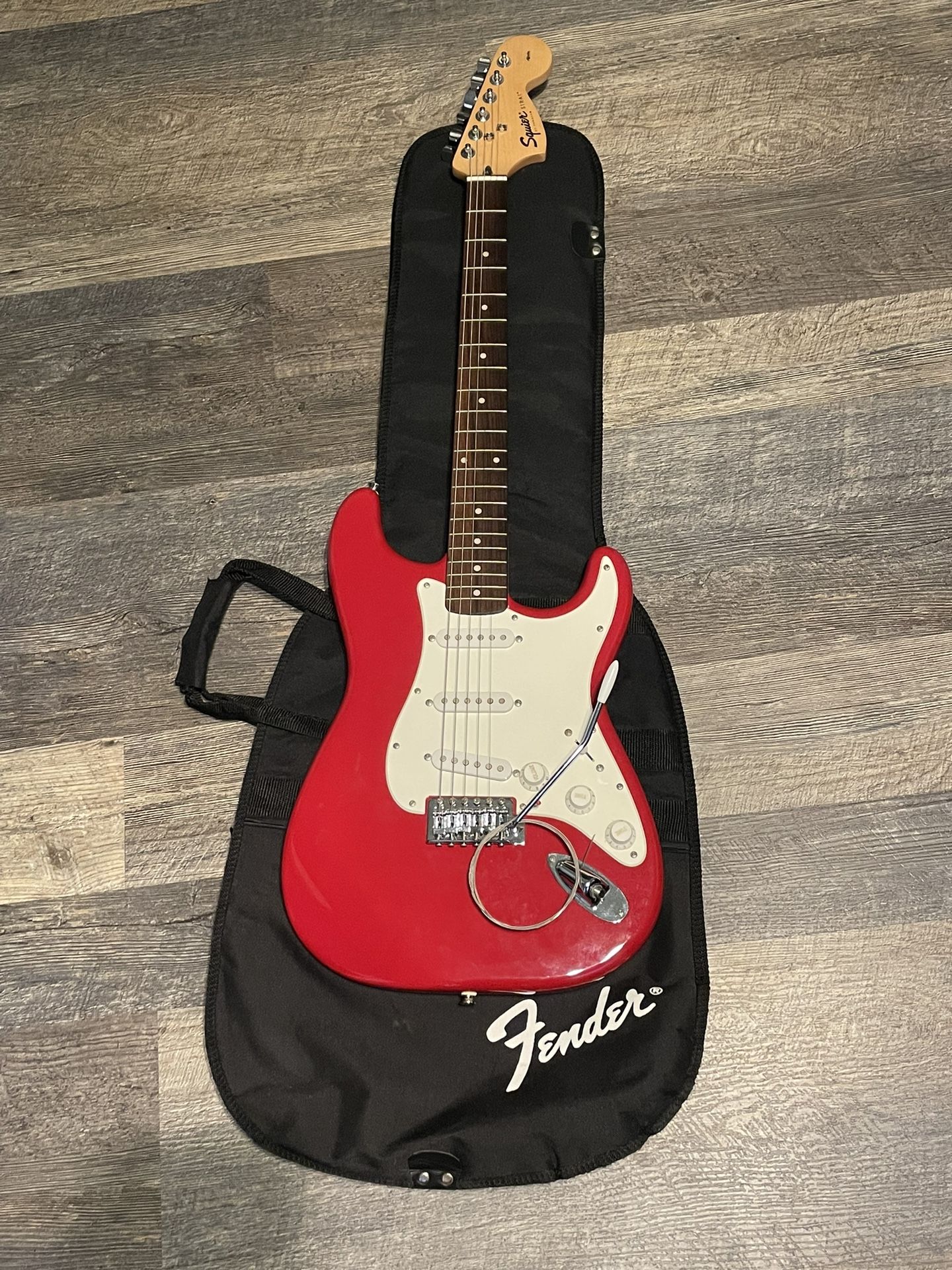 Fender Squier Debut Series Stratocaster Electric Guitar, Beginner Guitar