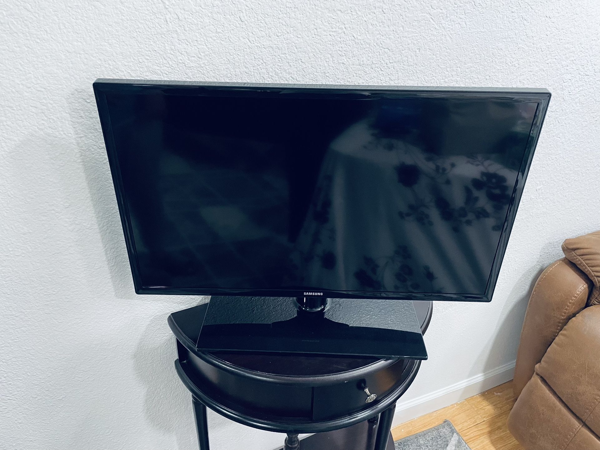 Samsung 30” Monitor Screen