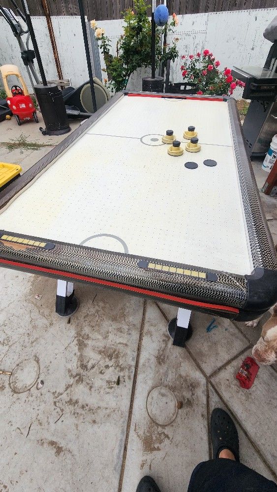 Free Air Hockey Table