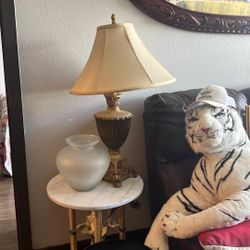 Lámpara Meda Jaron Todo. $50