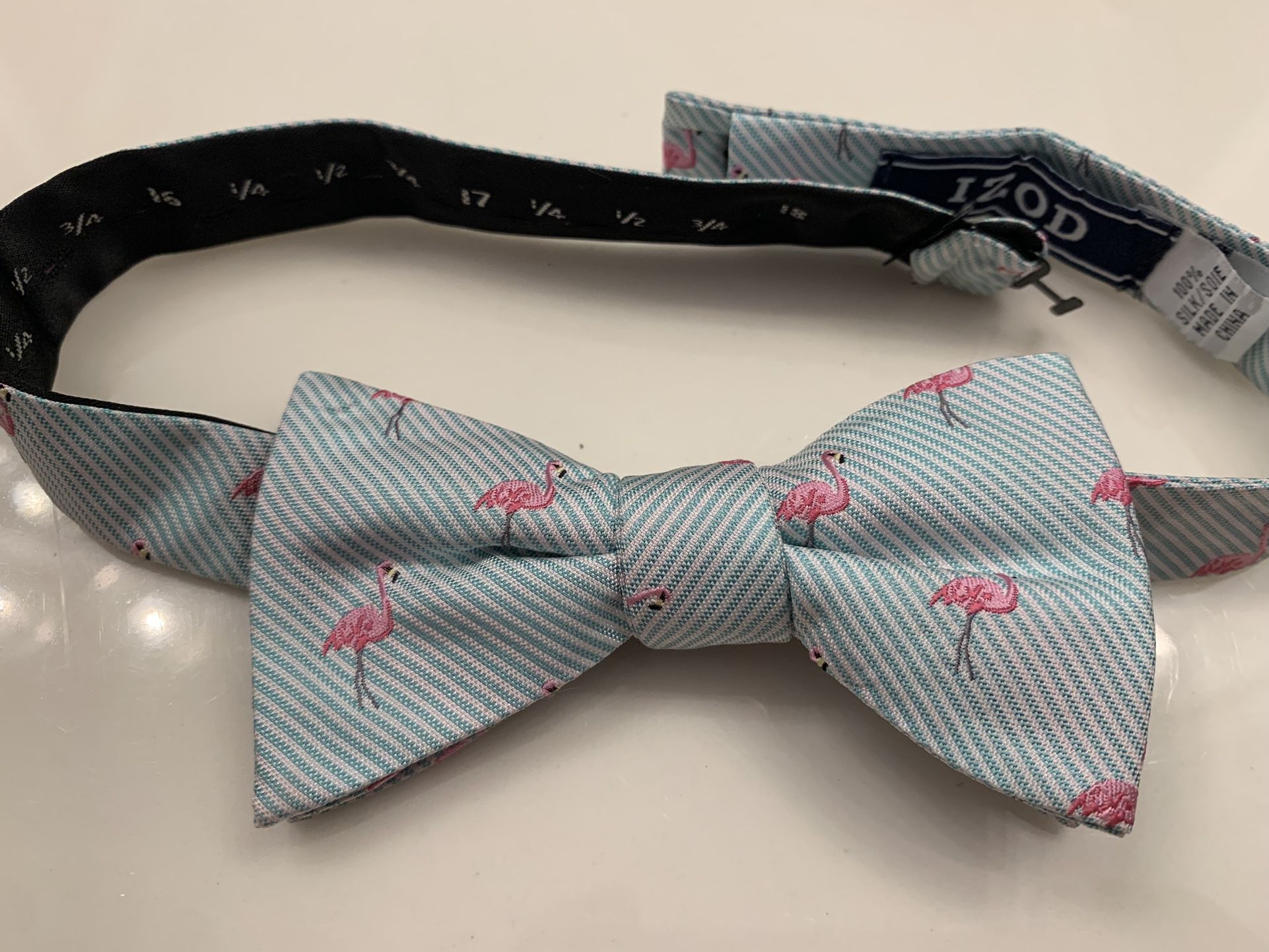 New Men’s Izod Brand Bow Tie W/ Flamingo & Green/ Blue Stripes, Fully Adjustable , Easy Clip Design