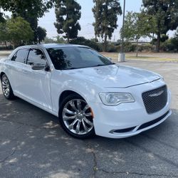 2018 Chrysler 300