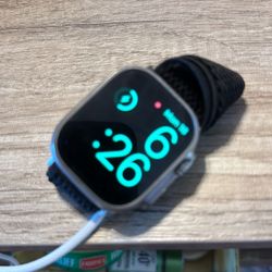 Apple Watch Ultra 2 (damaged)