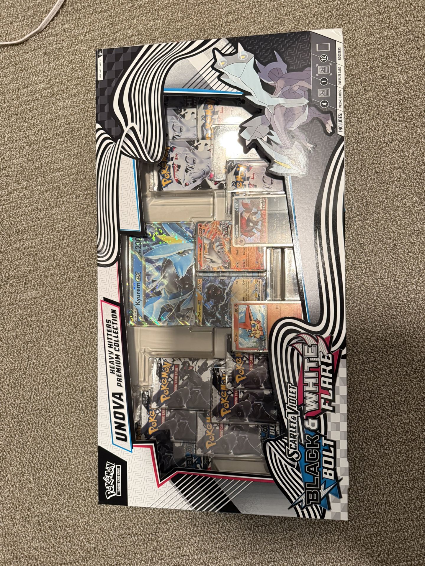 Unova Heavy Hitter Premium Collection (Black Bolt and White Flare)