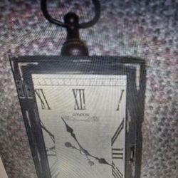 LONDON Maison De FLORETTE Very Big  CLOCK 