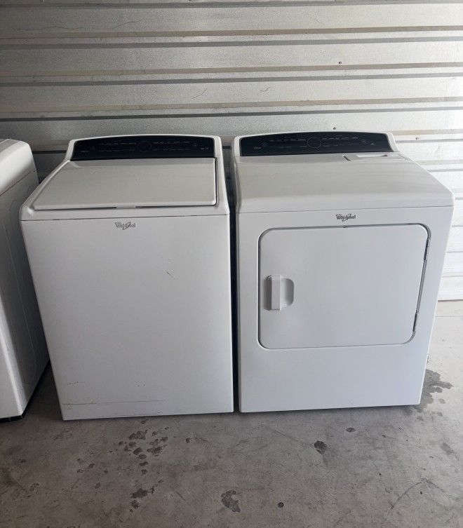 Whirlpool Washer And Electric Dryer Matching Set