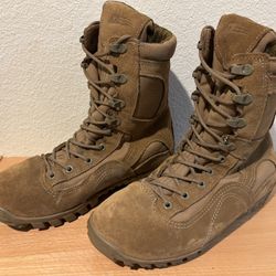 Military Surplus Belleville GoreTex Combat Boots, Size 6.5 W