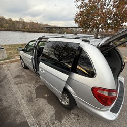 2005 Dodge Caravan/Grand Caravan