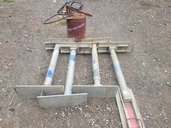 Speed Shore and pump. Trench safety.