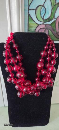 Kenneth Lane 3 strand necklace, acrylic