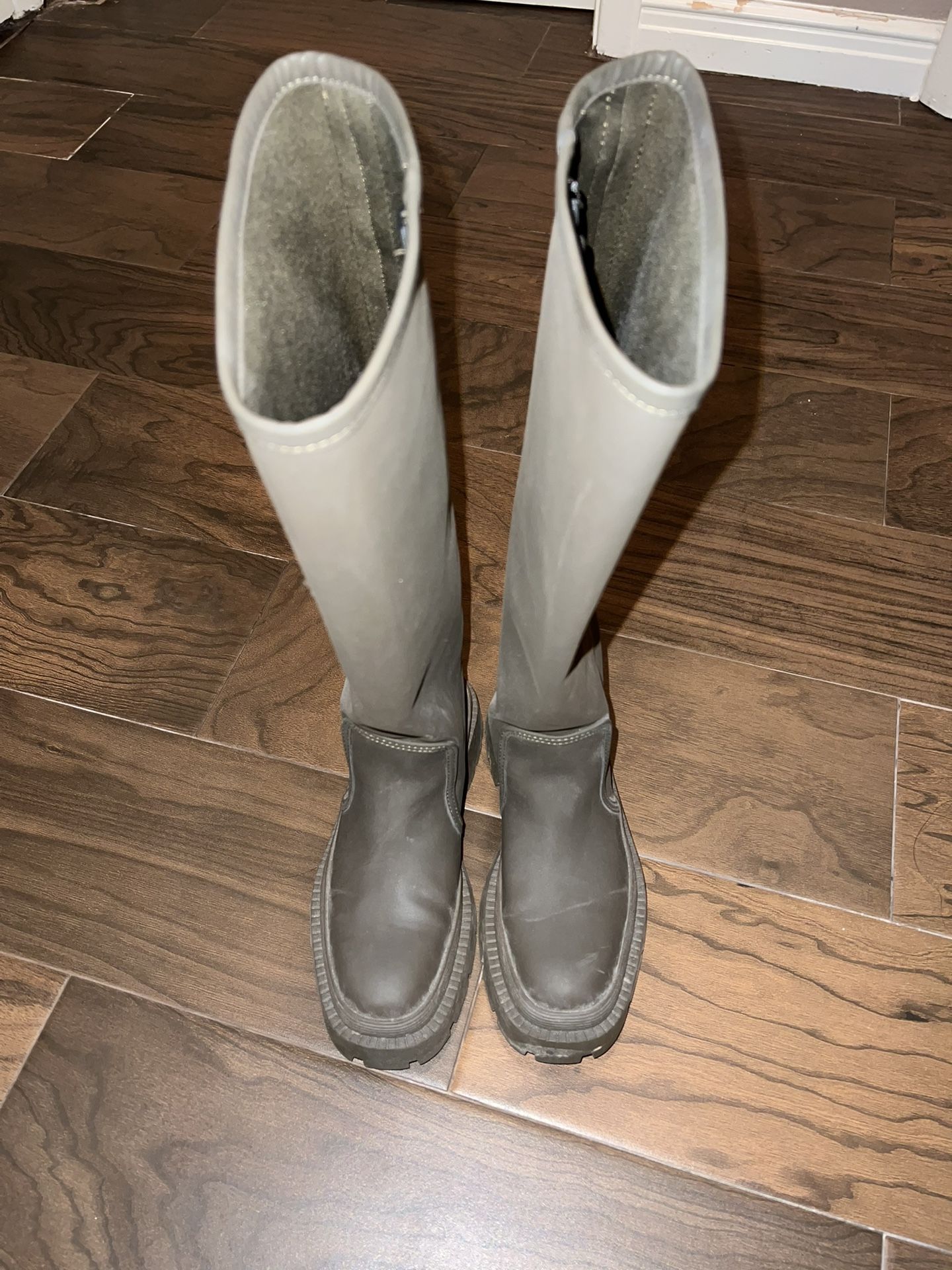 RAINBOOTS