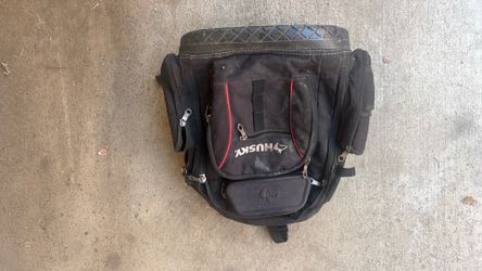 Husky Took Backpack 
