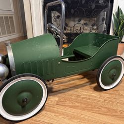 Vintage American Retro 1929 Peddle Car 