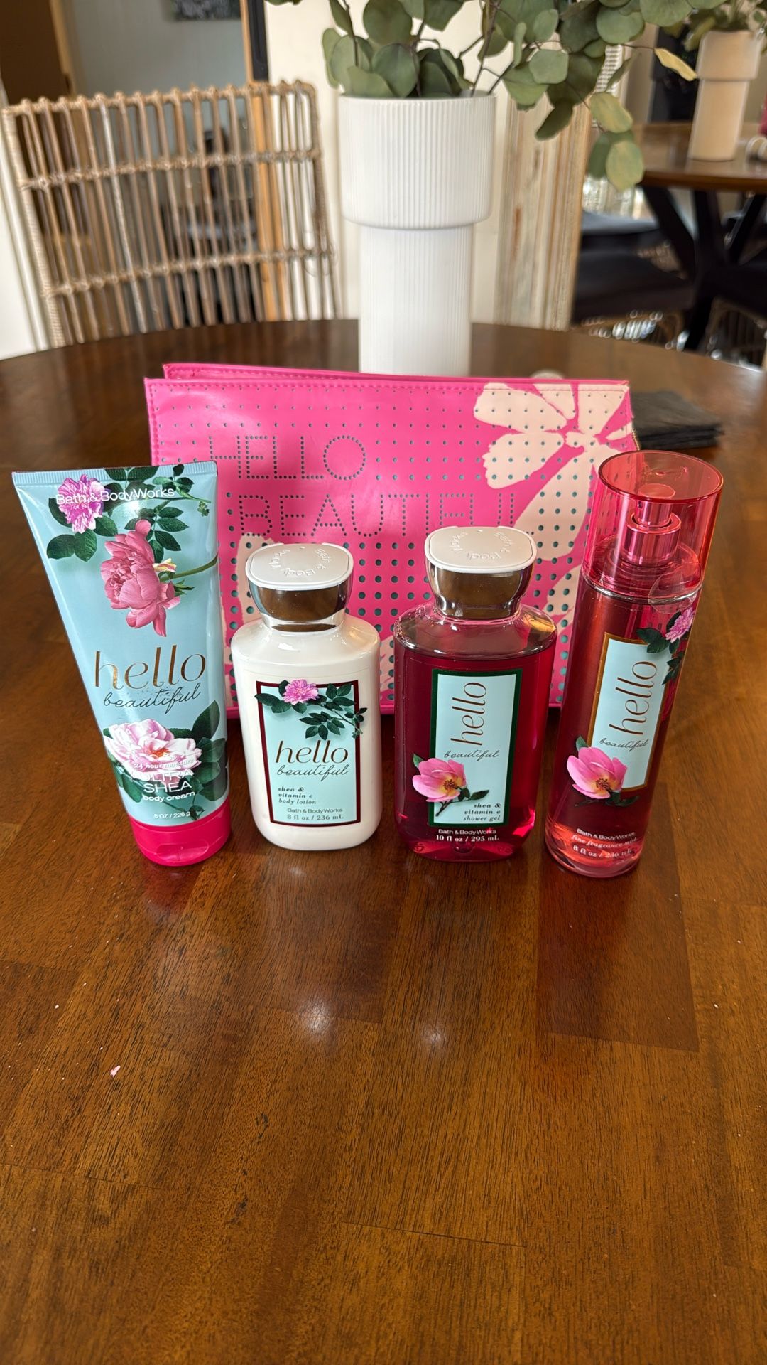 Hello Beautiful Bath And Body Works Set With Bag