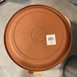 14 Inch Newbury Plant Saucer In Light Terra Cotta 