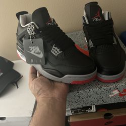 Jordan 4 Retro Reimagened 