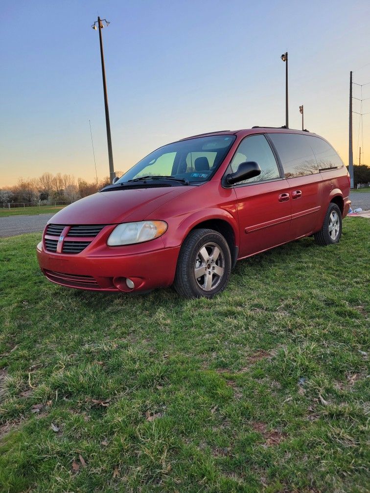 2005 Dodge Grand Caravan