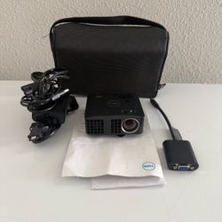 Dell M115HD Portable DLP Mini Projector WXGA 1280x800 450 ANSI Lumens