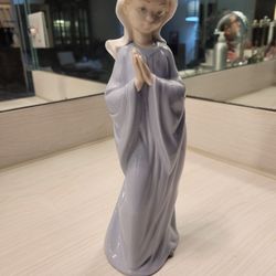 Girl Praying 