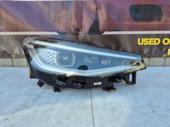 2021 2022 2023 2024 VOLKSWAGEN ID.4 ID4 HEADLIGHT HEADLAMP RIGHT SIDE ORIGINAL USED (TABS BROKEN)