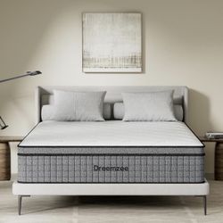 Brand new  10” QUEEN size hybrid cooling mattress