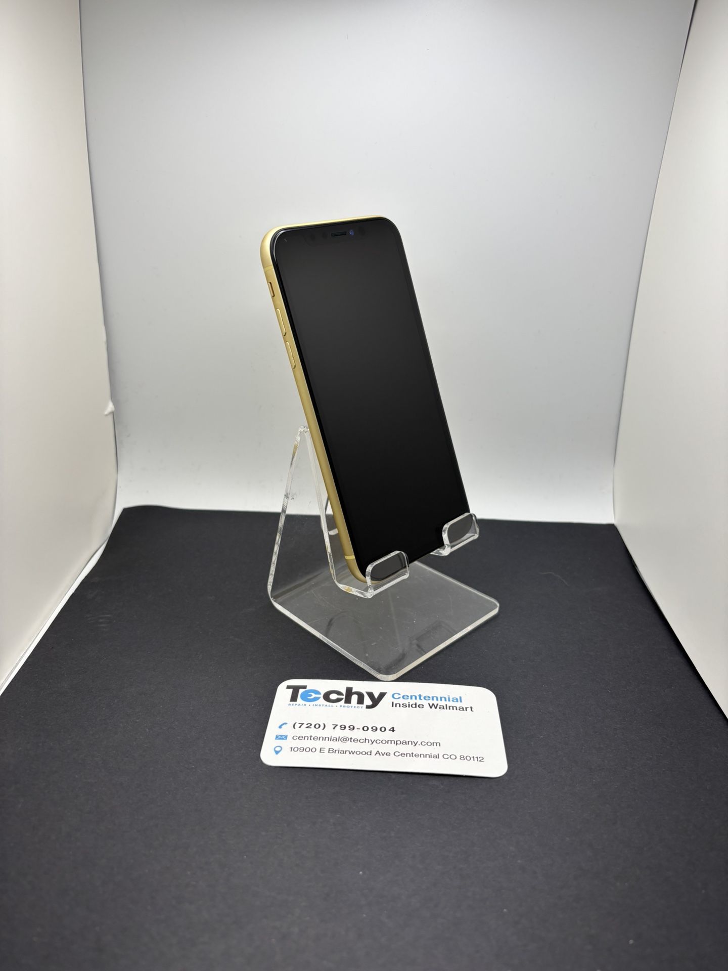 iPhone XR 64GB Unlocked Yellow