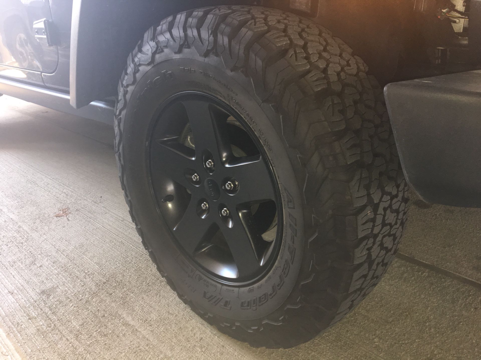 17 inch wheels 31 inch bfgoodrich tires for Jeep Wrangler