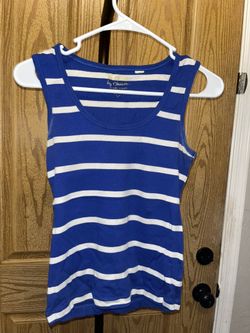 by Chicos size 0 ribbed scoop neck tank top blue/white striped